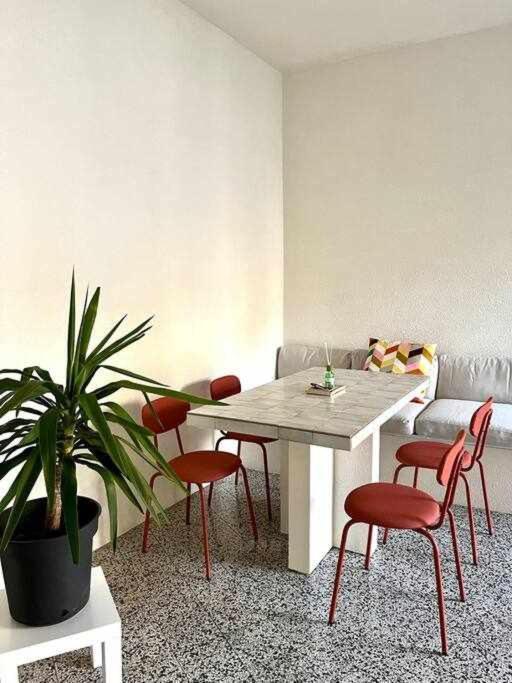 Casa Celeste Minicasa Vicino Allo Stadio San Siro Appartement